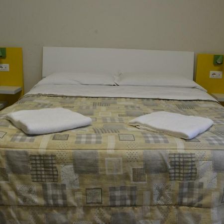 Hotel Leonardo Tourist House Florencia Exterior foto