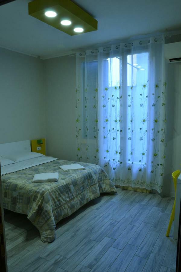 Hotel Leonardo Tourist House Florencia Exterior foto
